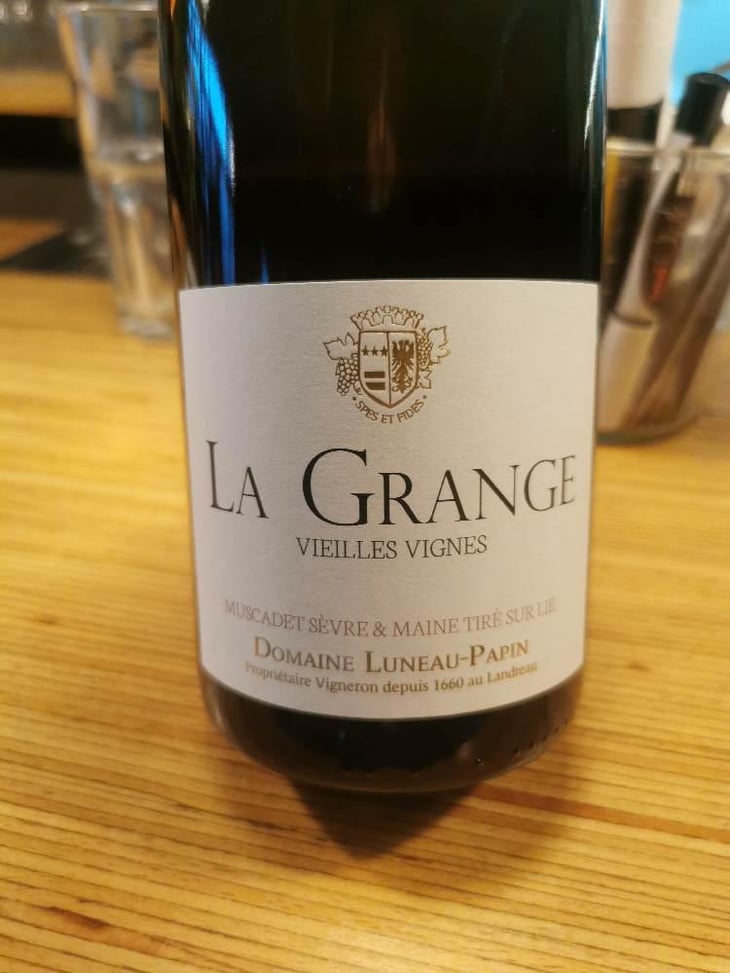 La Grange - Domaine Pierre Luneau-Papin - Pierre-Marie & Marie Luneau 