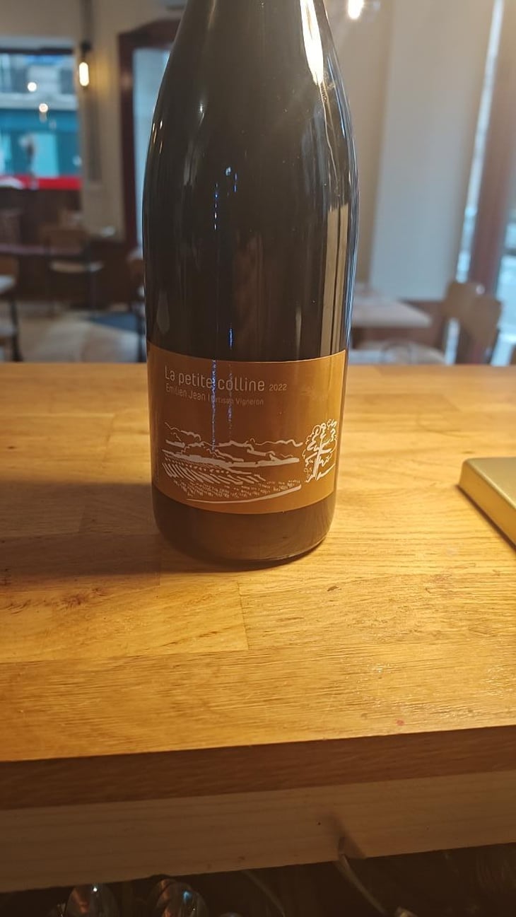 La Petite Colline Rouge - Emilien Jean - Emilien Jean 