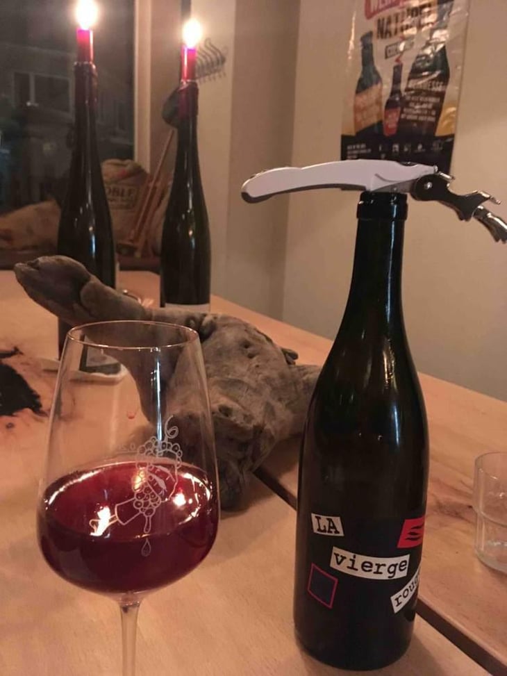 La Vierge Rouge - Domaine Yoyo - Laurence Manya Krief 