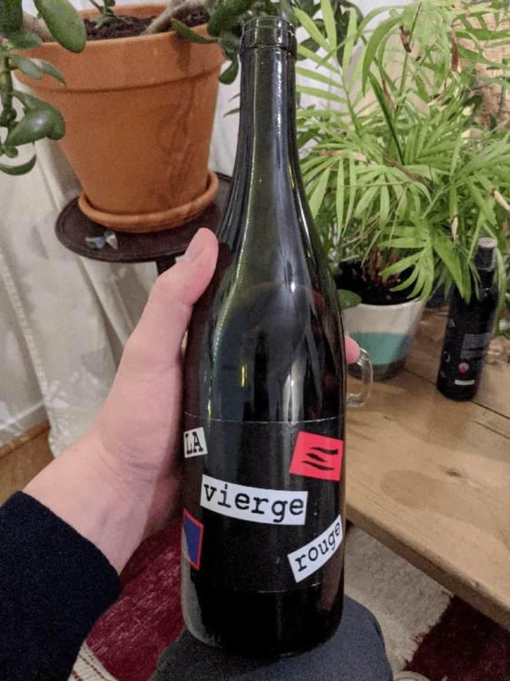 La Vierge Rouge - Domaine Yoyo - Laurence Manya Krief 