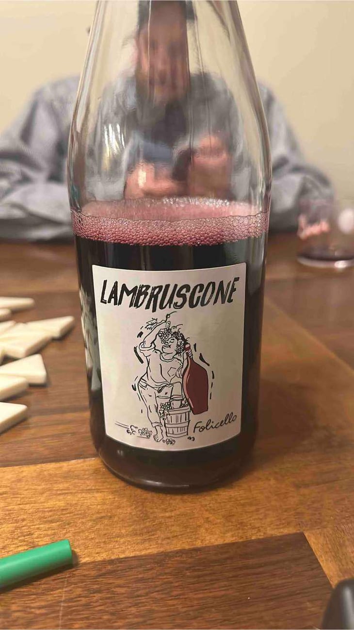 Lambruscone - Folicello Società Agricola - Antonella & Marco Fontana 