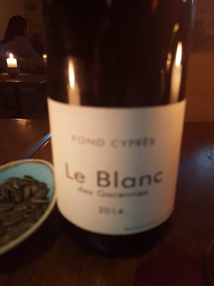 LE BLANC DES GARENNES - Fond Cyprès - Rodolphe Gianesini & Laetitia Ourliac 
