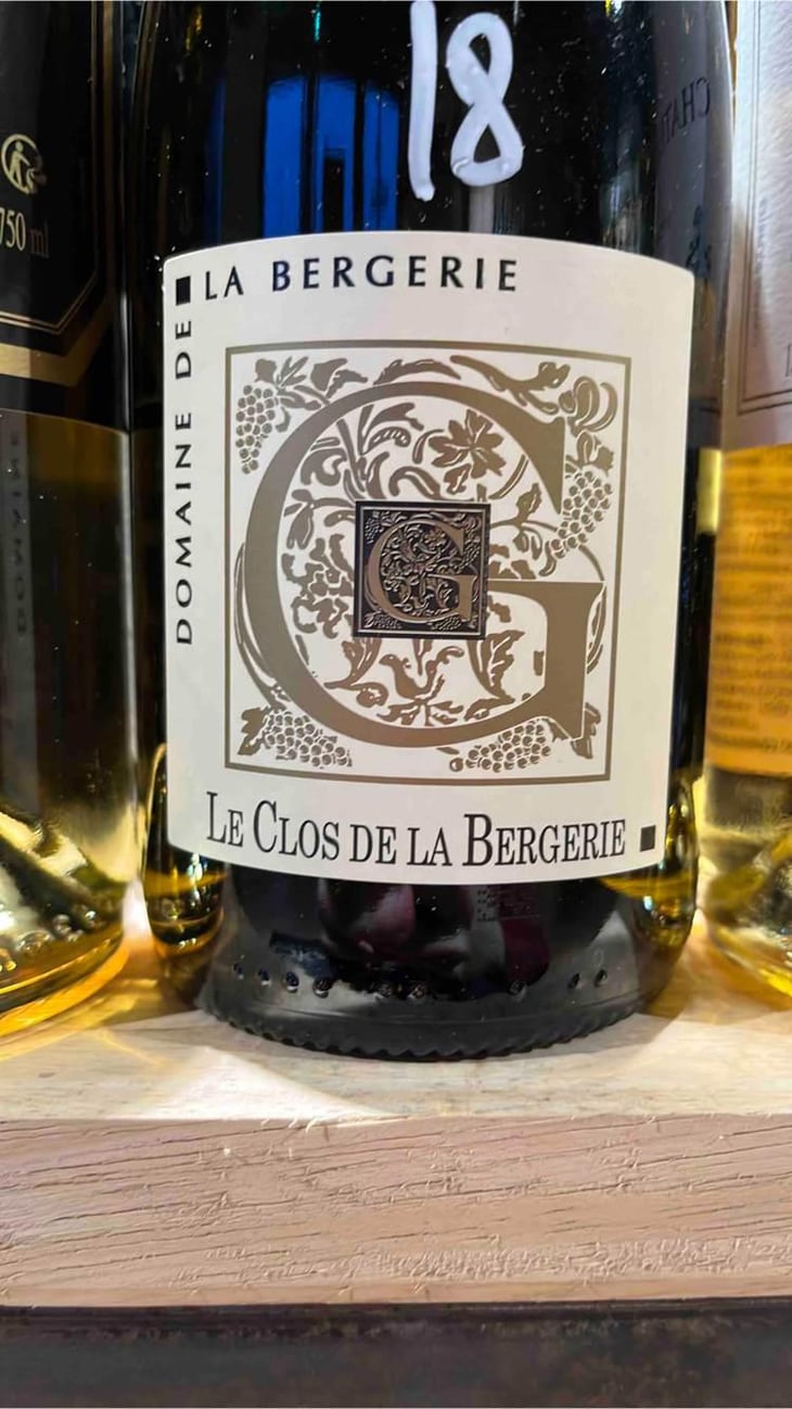 Le Clos De La Bergerie - Layon - Domaine De La Bergerie - Anne & Marie Guégniard 