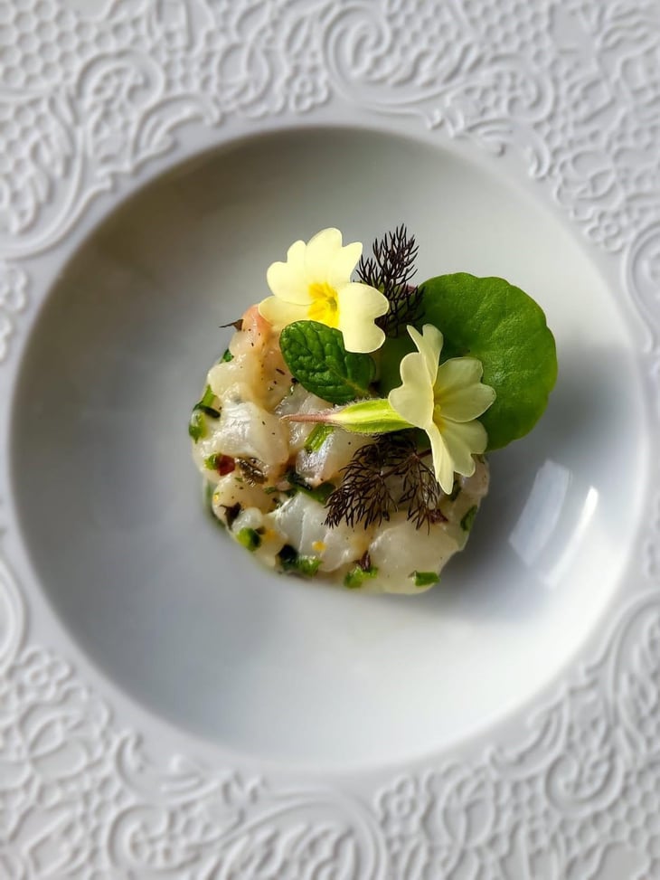 Le Fameux Tartare De Bar De Ligne Façon Ar Men Du - Ar Men Du - 607020
