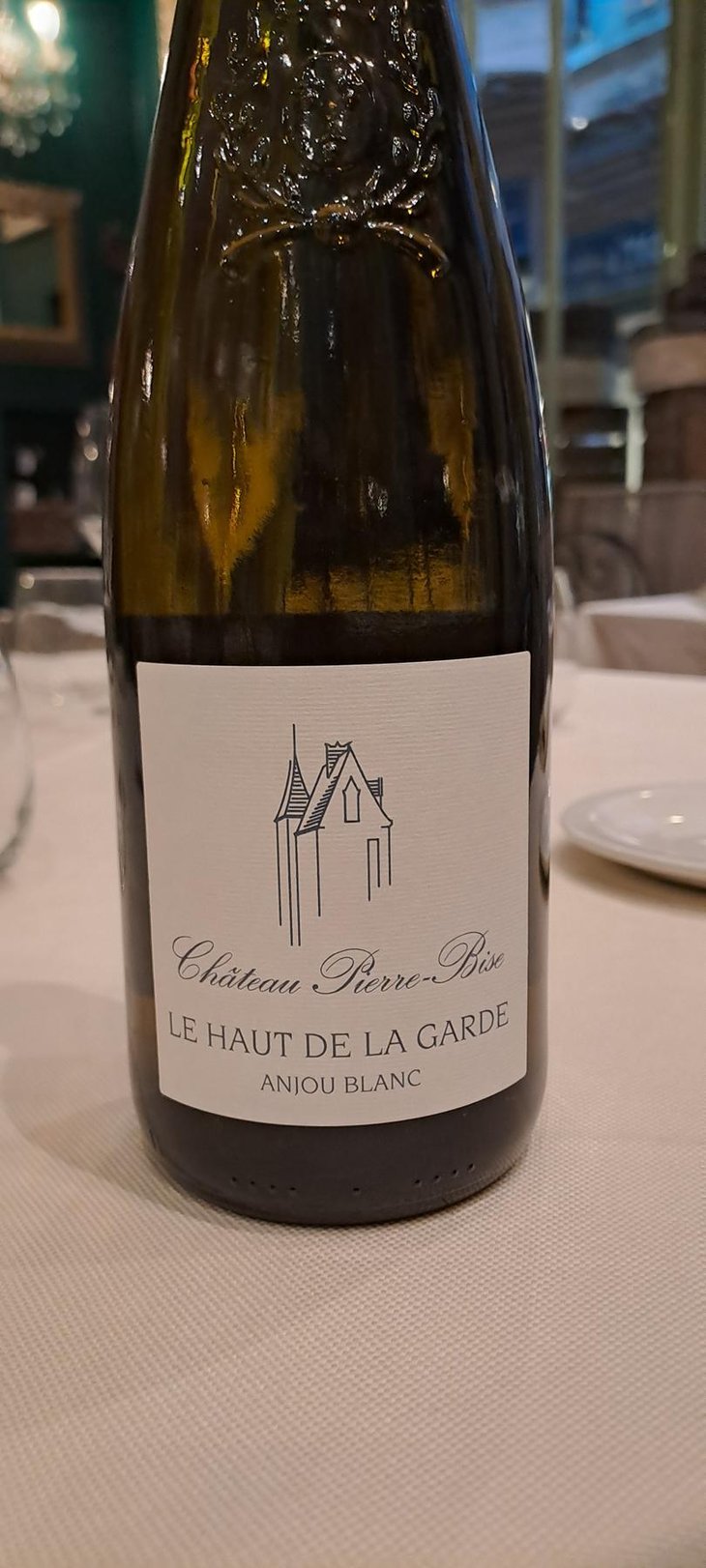Le Haute De La Garde - Chateau Pierre Bise - René & Anne-Cécile Papin 