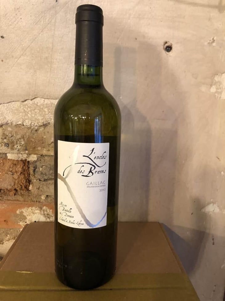 L'enclos des braves (Blanc) - L'enclos Des Braves - Chantal & Nicolas Lebrun 