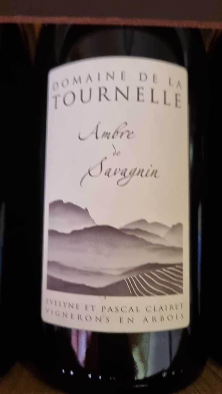 Les Corvées Sous Curon - Domaine de la Tournelle - Evelyne Clairet 