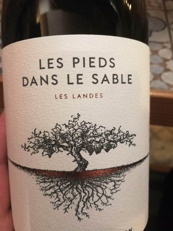 Les Pieds Dans Le Sable Rouge - Domaine De La Pointe - Cyril & Julie Laudet 