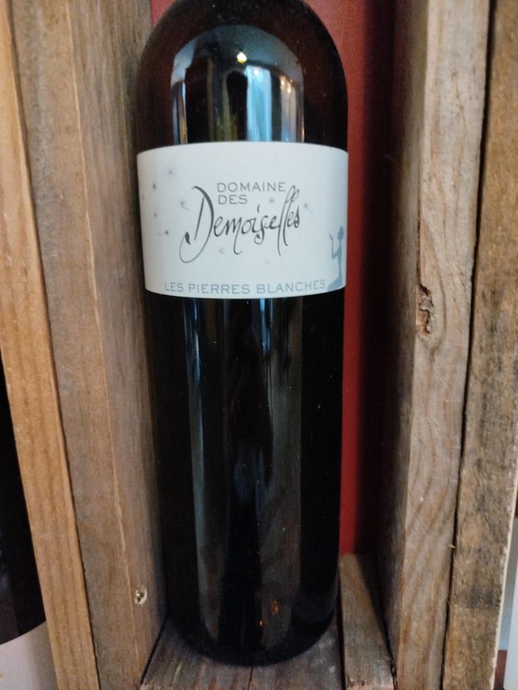 Les Pierres Blanches - Domaine des Demoiselles - Isabelle Raoux et Didier Van Ooteghem -2022