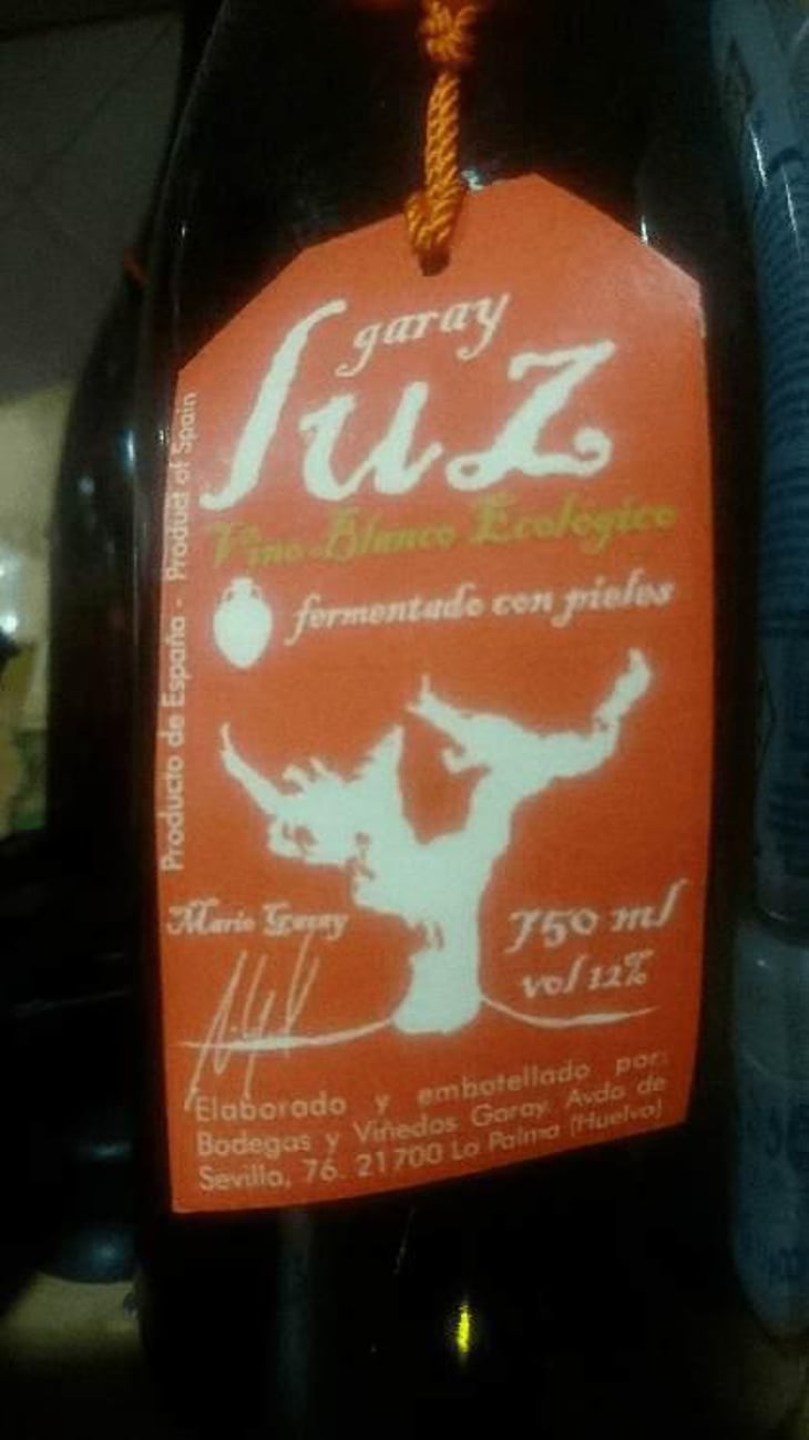 Luz - Bodegas Garay - Mario Garay & Ana González 