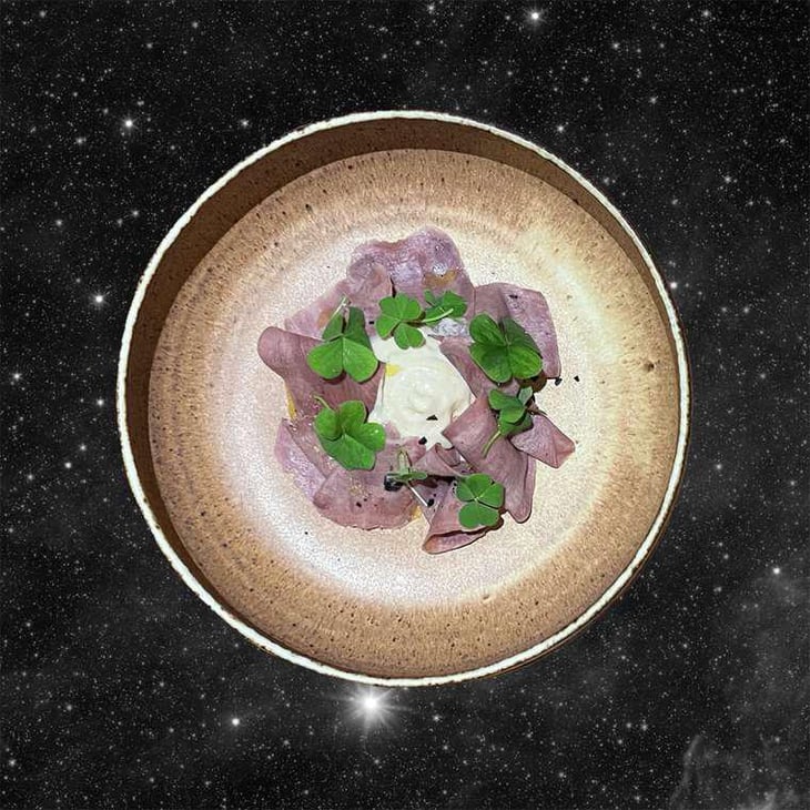 Lingua Salmistrata, Sgombro Affumicato E Oxalis - l’altroieri - 589351