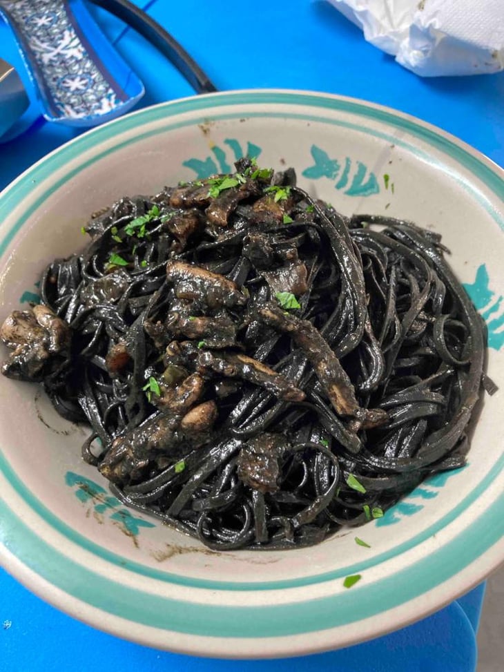Linguine Al Nero Di Moscardini - Lido Sabbiadoro - 637512