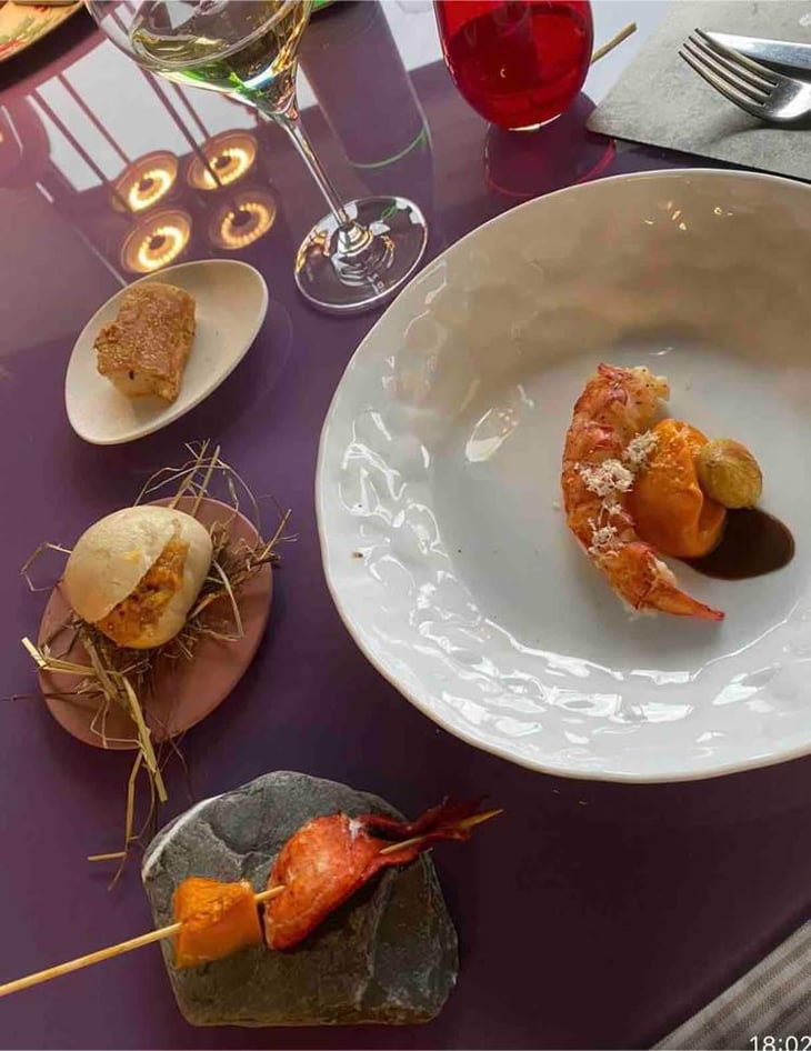 Lobster In Three Services - Santamonica - 416031