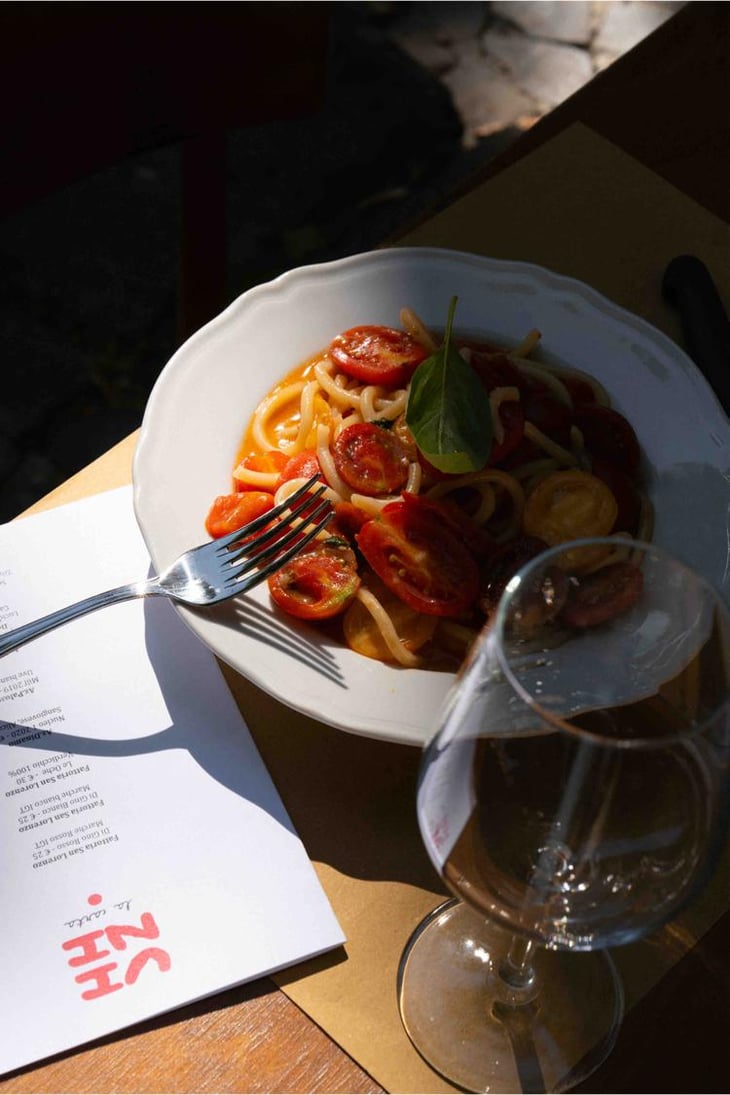 Lombrico Ai Tre Pomodori - Magnamagna Trattoria - 808316