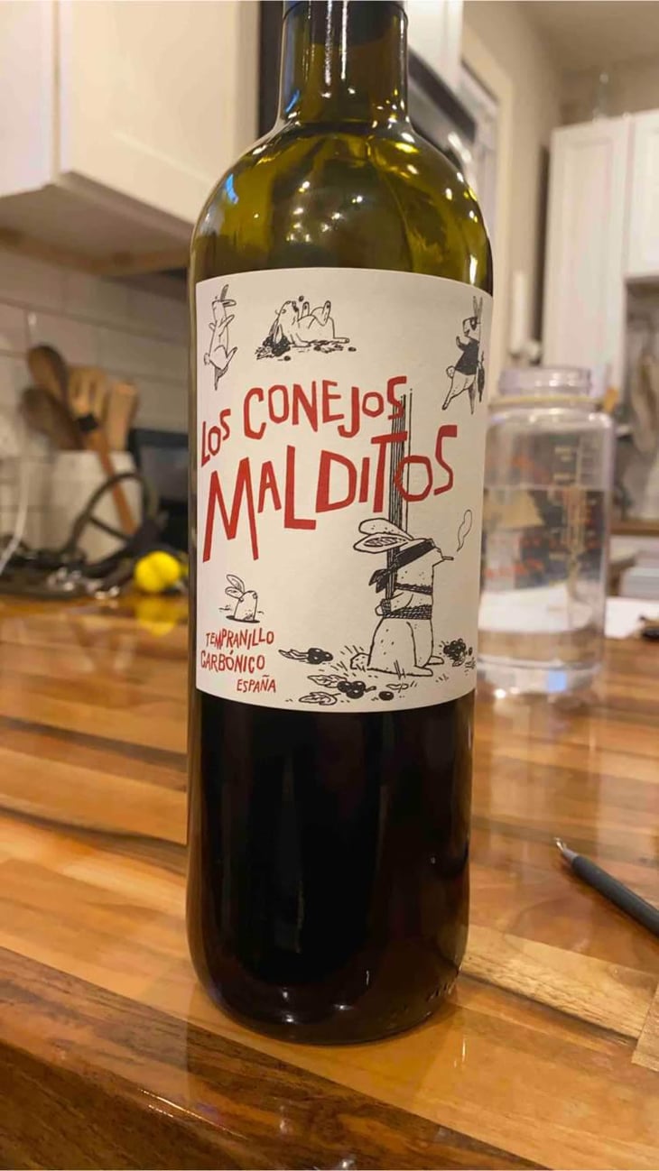 Los Conejos Malditos - Spain - Margarita Madrigal, Alexandra Schmedes and Gonzalo Rodriguez 