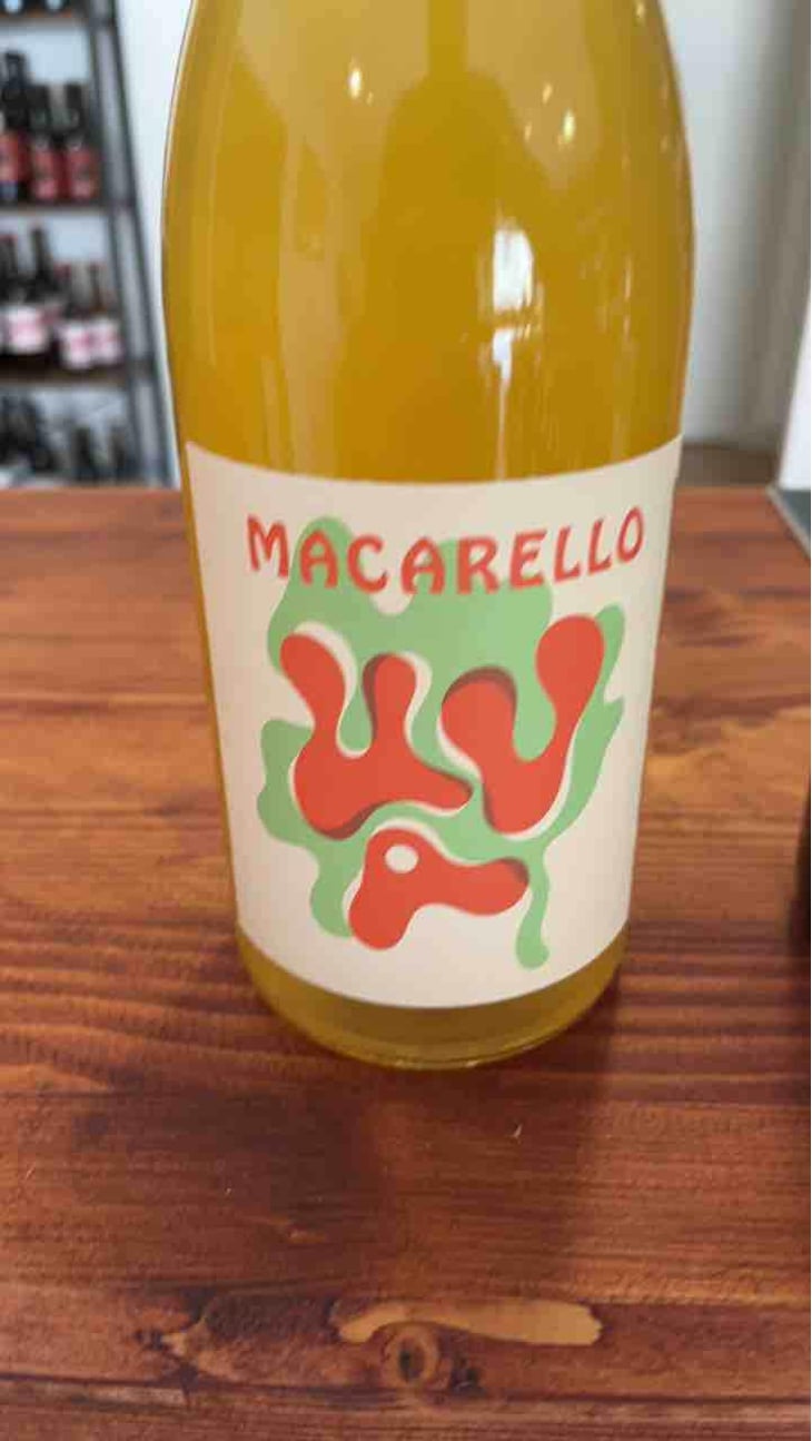 Macarello - Les Volatiles - Chai Uva - Mathilde Bayle & Pablo Siranossian 