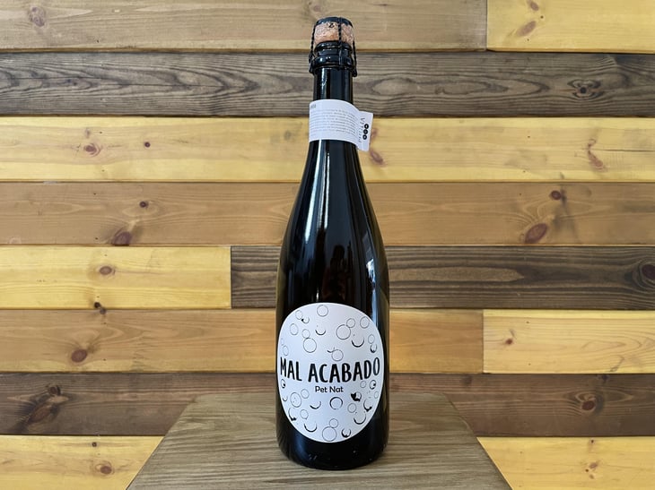 Mal Acabado Pet Nat ( by Rita Sousa) - Phulia Wines - João Martins, Luís Simplício e Rita Sousa 
