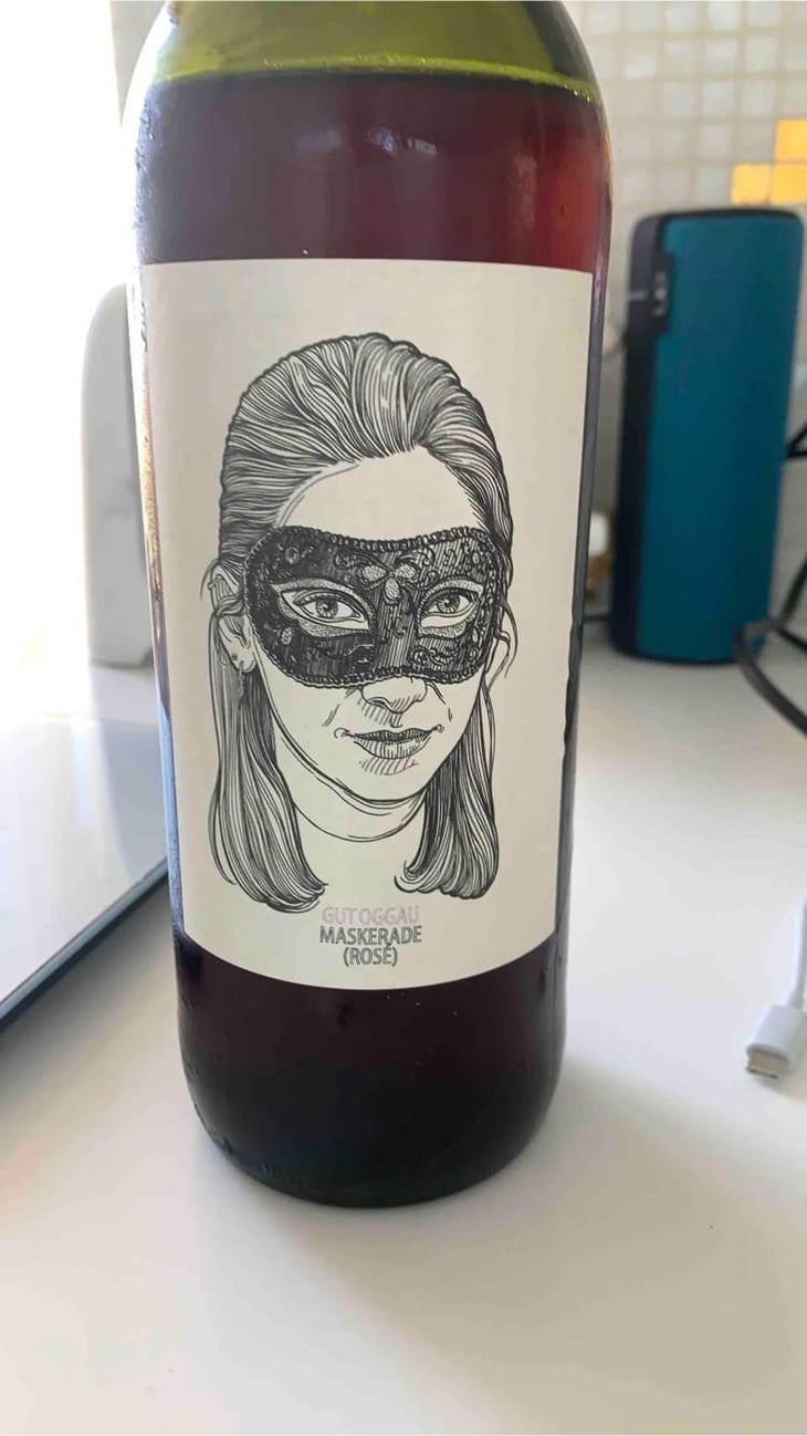 Maskerade (Rosé) - Gut Oggau - Stephanie & Eduard Tscheppe-Eselböck 