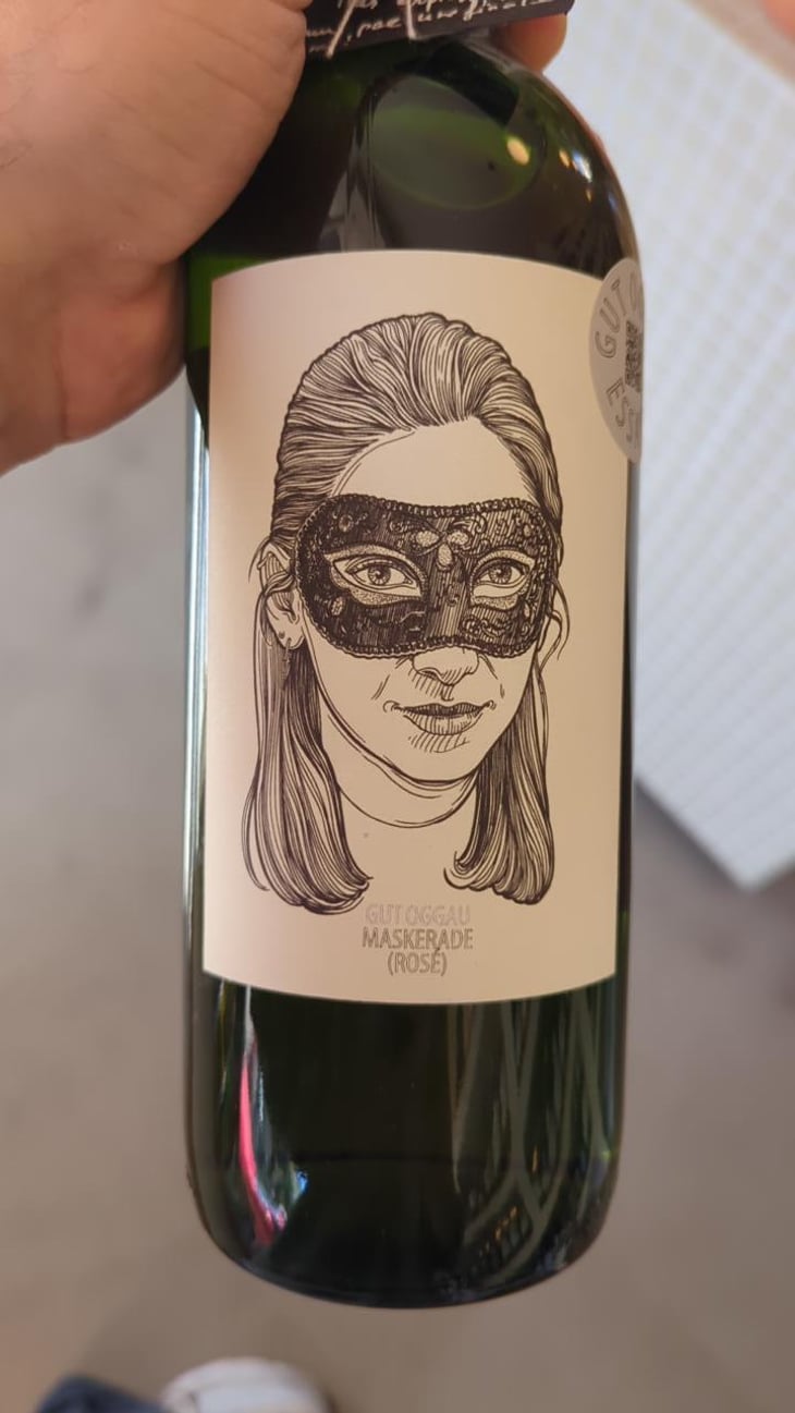 Maskerade (Rosé) - Gut Oggau - Stephanie & Eduard Tscheppe-Eselböck 