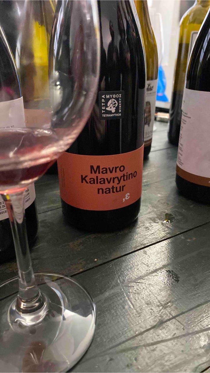 Mavro Kalavrytino Nature - Tetramythos Winery - Τετράμυθος - Panos Papayiannopoulos, Aristos Spanos, Eustatius Spanos 