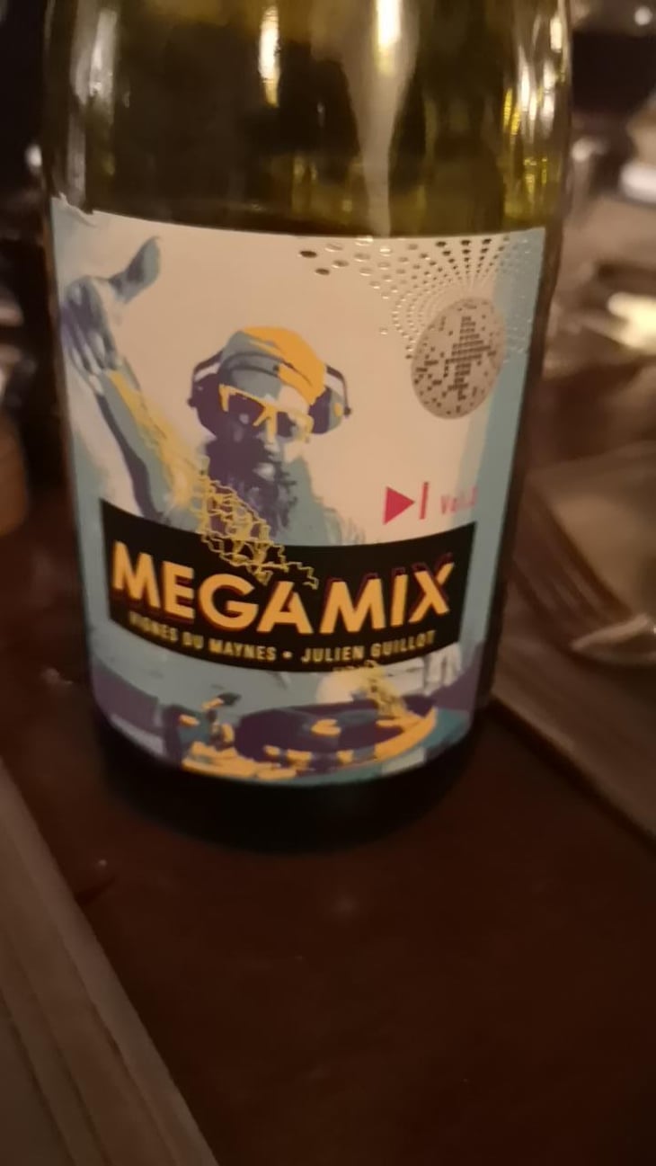 Megamix - Clos des Vignes du Maynes - Julien Guillot 