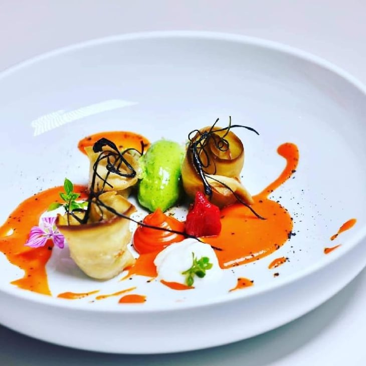 Melanzana In Conserva, Pomodoro E Burratacon Gelato Al Basilico - Osteria rosso di sera - 666126