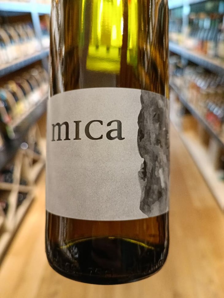 Mica - Vinibio - Josephine Perry & Tamra Kelly Washington 