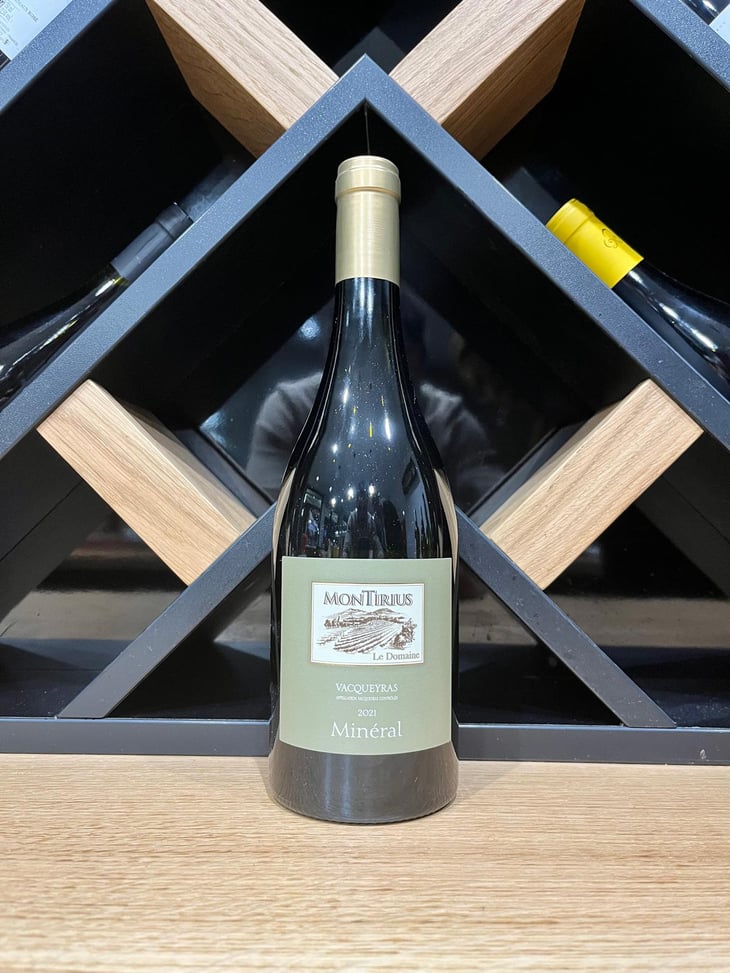 Mineral - Domaine Montirius - Justine, Manon, Christine & Eric Saurel 