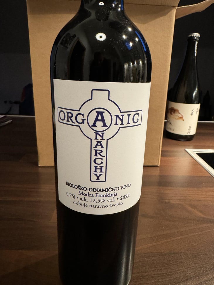 Modra Frankinjia - Organic Anarchy - Aci Urbajs 