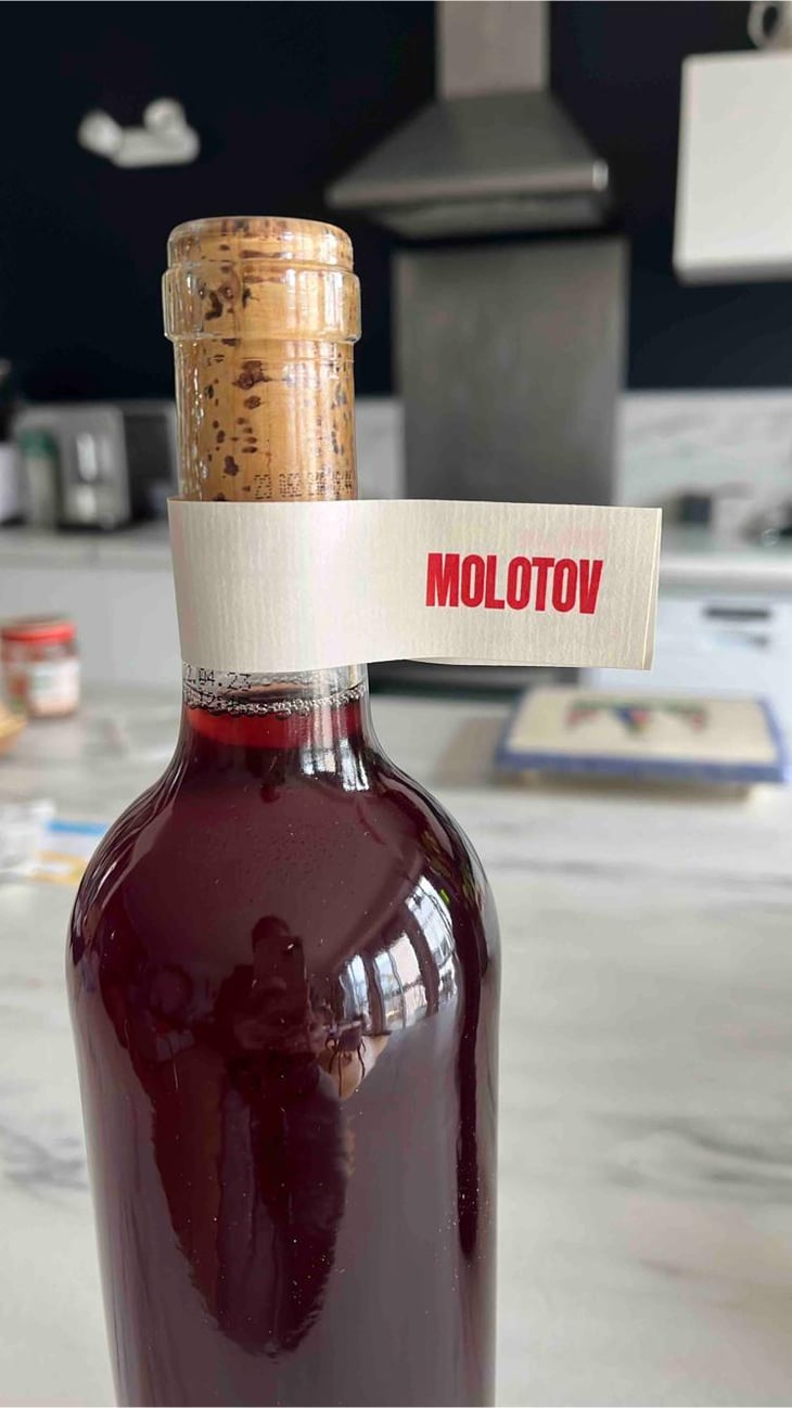 Molotov - Terrain Vague - Thomas Ollivier 