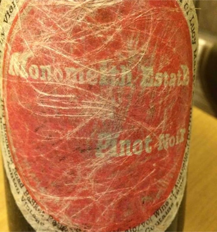 Monomeith Pinot Noir - Lucy Margaux Vineyards - Anton Van Klopper 