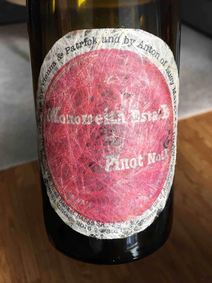 Monomeith Pinot Noir - Lucy Margaux Vineyards - Anton Van Klopper 