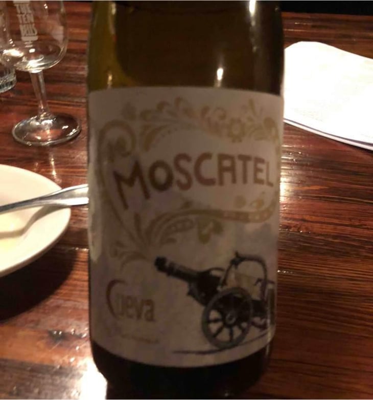 Moscatel - Bodegas Cueva - Mariano Taberner 