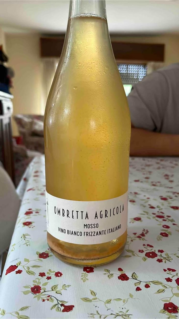 Mosso Frizzante - Ombretta Agricola - Alex Della Vecchia 