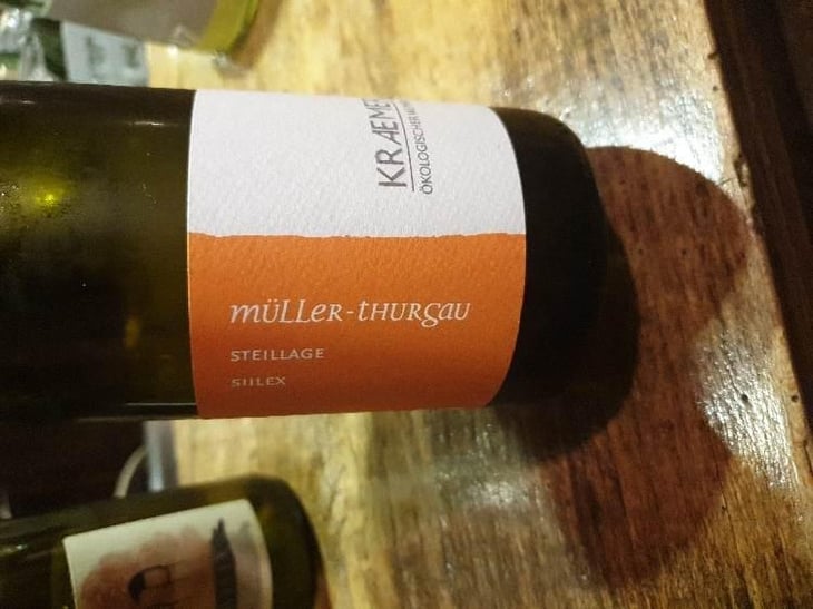 Mueller-thurgau - Ökologischer Land- & Weinbau Krämer - Simone Wege & Stephan Kraemer 