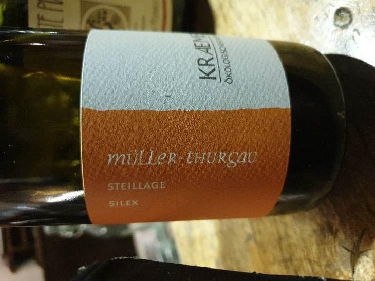 Mueller-thurgau - Ökologischer Land- & Weinbau Krämer - Simone Wege & Stephan Kraemer 