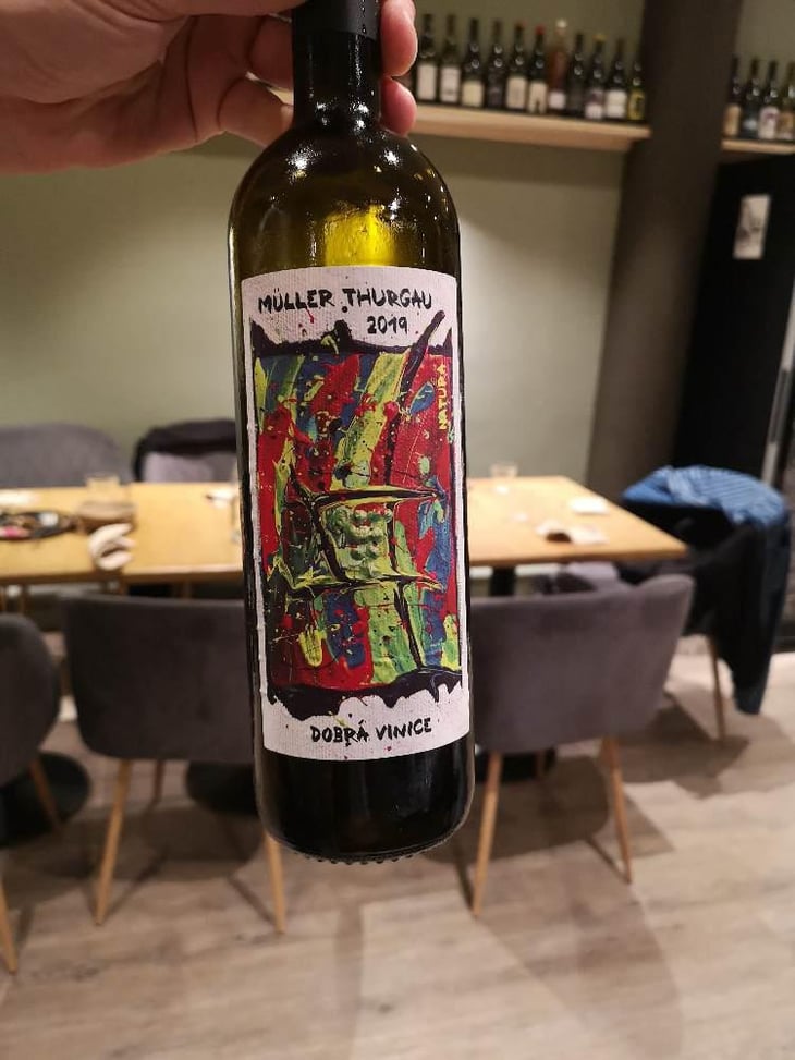 Müller Thurgau - Dobra Vinice - Petr Nejedlik & Andrea Nejedlíková 