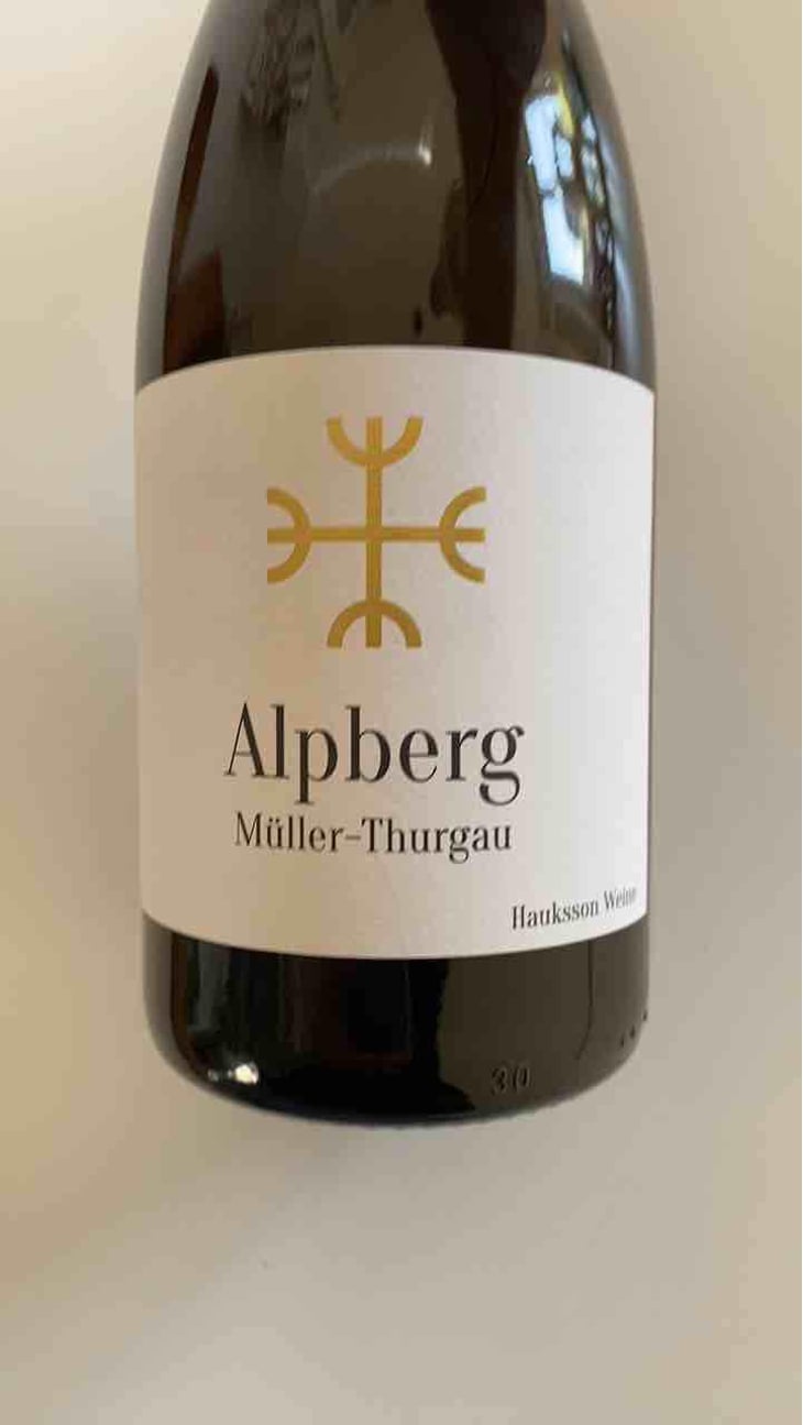 Alpberg Müller-Thurgau - Hauksson Weine - Hoss Hauksson 