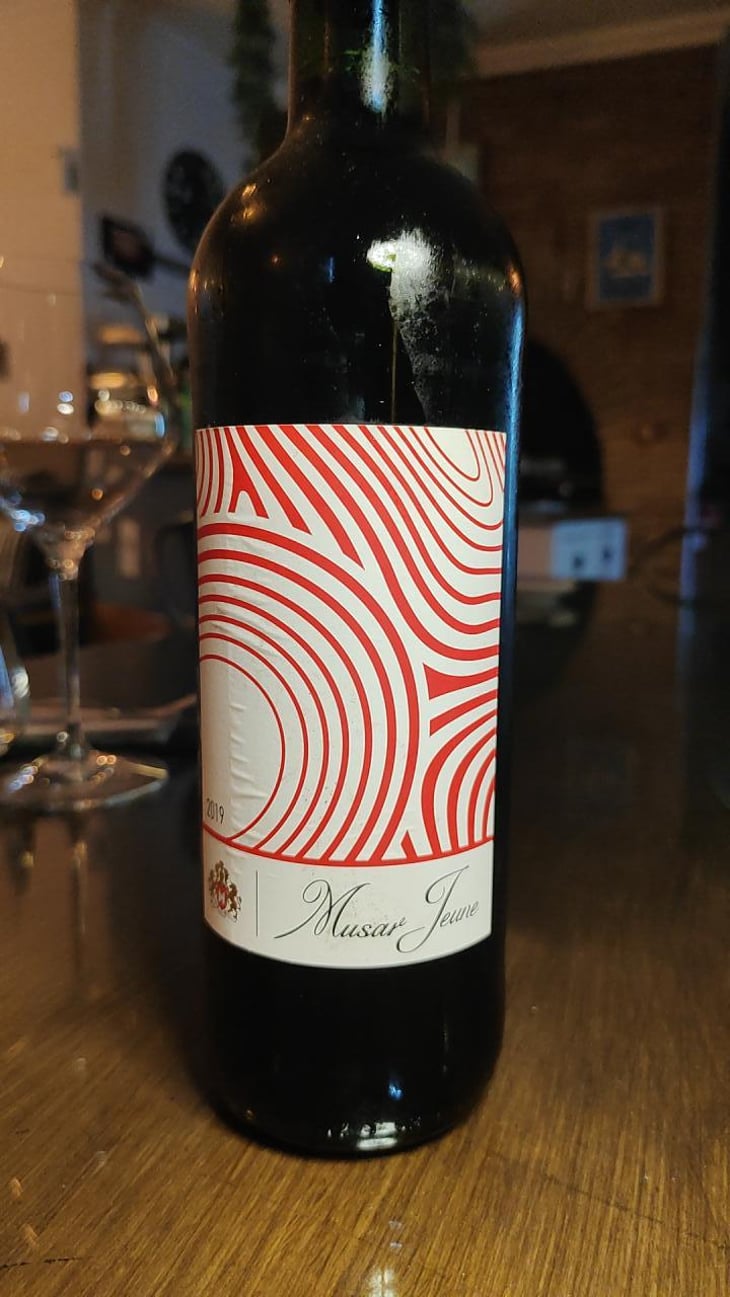 Musar Jeune Rouge - Chateau Musar - Ronald Hochar 