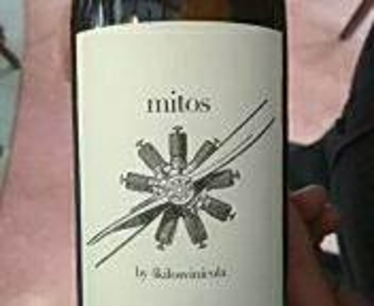 Mitos - Cuatro Kilos Vinicola - 4 Kilos Vinícola 