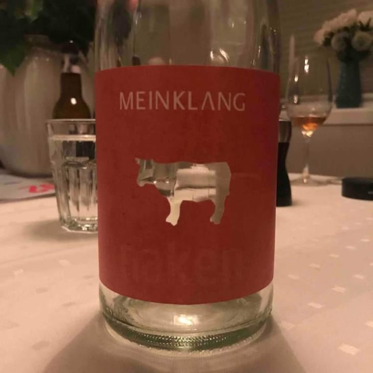Naken - Meinklang - Weingut Michlits - Angela & Werner Michlits 