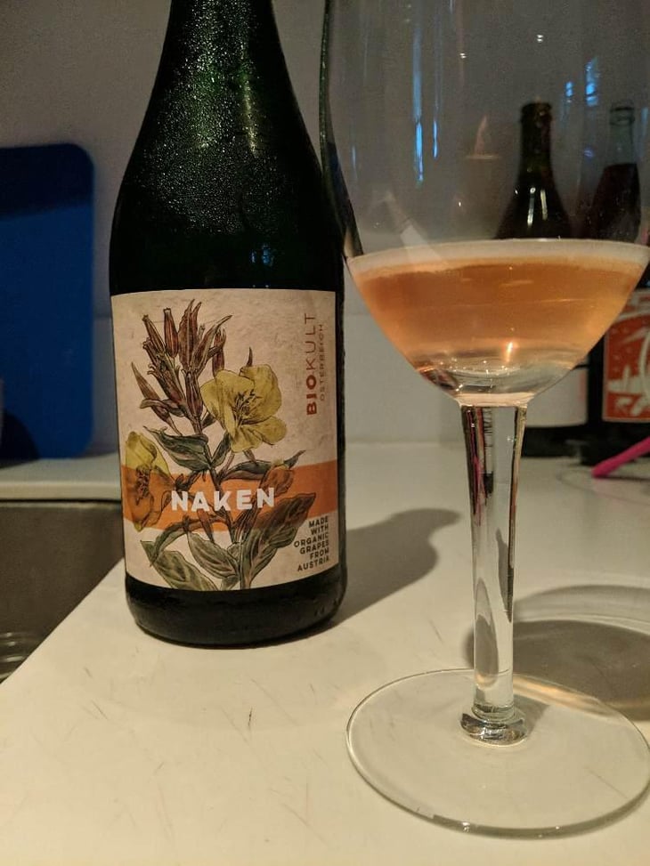 Naken - Meinklang - Weingut Michlits - Angela & Werner Michlits Jr. 