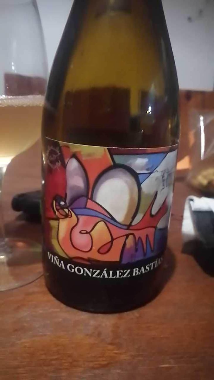 Naranjo - Viña González Bastías - Daniela Lorenzo & Jose Luis Gómez Bastías 