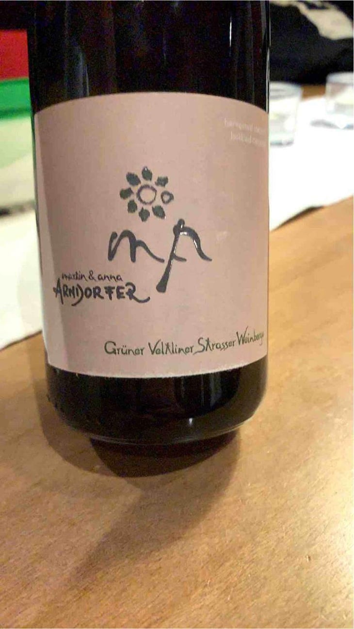 Neuburger Strasser Weinberge - Weingut Martin & Anna Arndorfer - Martin & Anna Arndorfer 