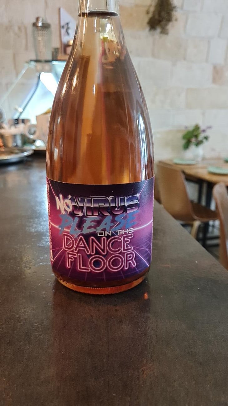 No Virus Please on the Dance Floor - Masseria La Cattiva - A. Colangelo, L. Di Vincenzo, L. Lamolinara, M. La Barbera, M. Pastore Bovio, M. Opalenski, P. Bertani 