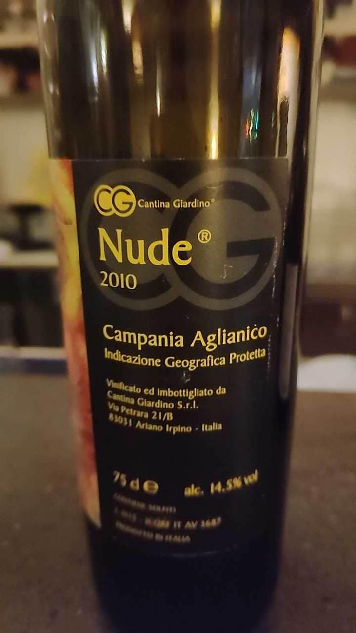 Nude - Cantina Giardino - Antonio Di Gruttola & Daniela De Gruttola 