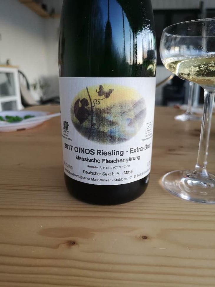 Oinos Riesling Brut - Weingut Trossen - Rita & Rudolf Trossen 