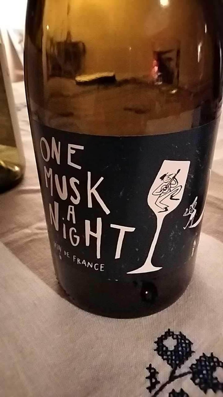 One Musk A Night - Le Haut Planty - Alain & Christian Couillaud 