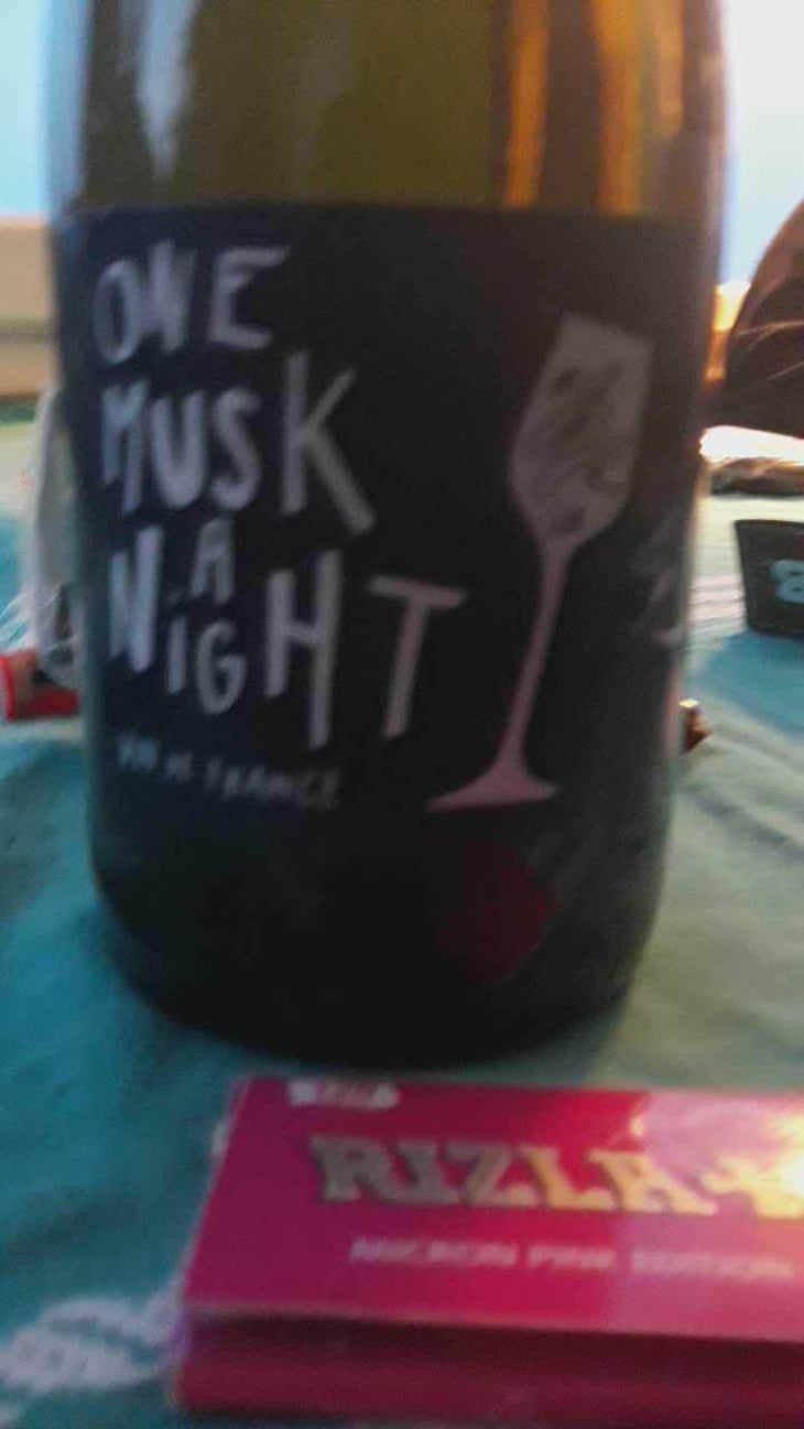 One Musk A Night - Le Haut Planty - Alain & Christian Couillaud 