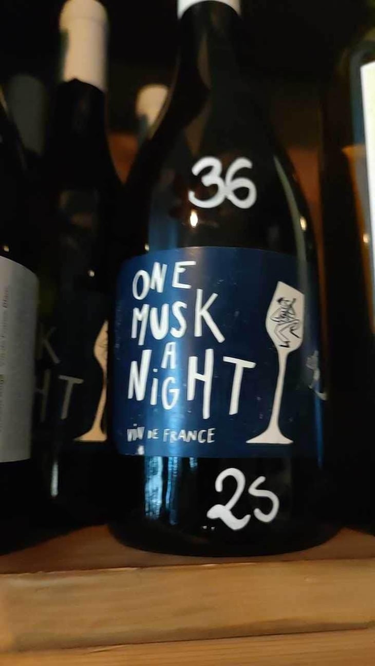 One Musk A Night - Le Haut Planty - Alain & Christian Couillaud 